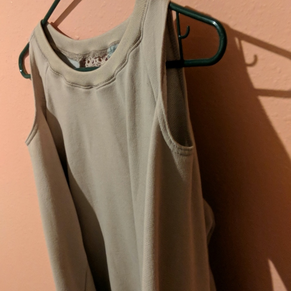 Open shoulder sweater - Picture 3 of 3